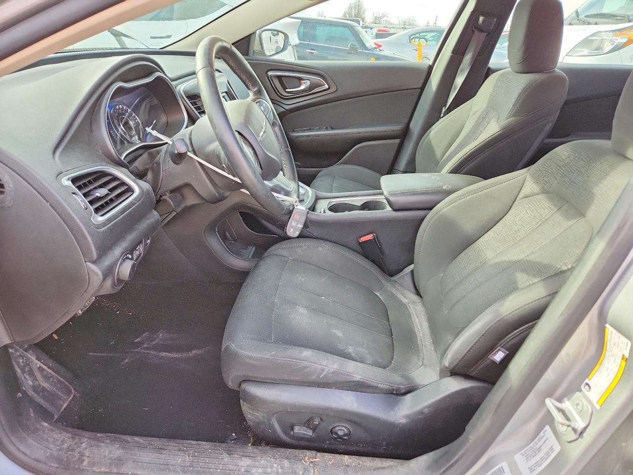 Chrysler 200