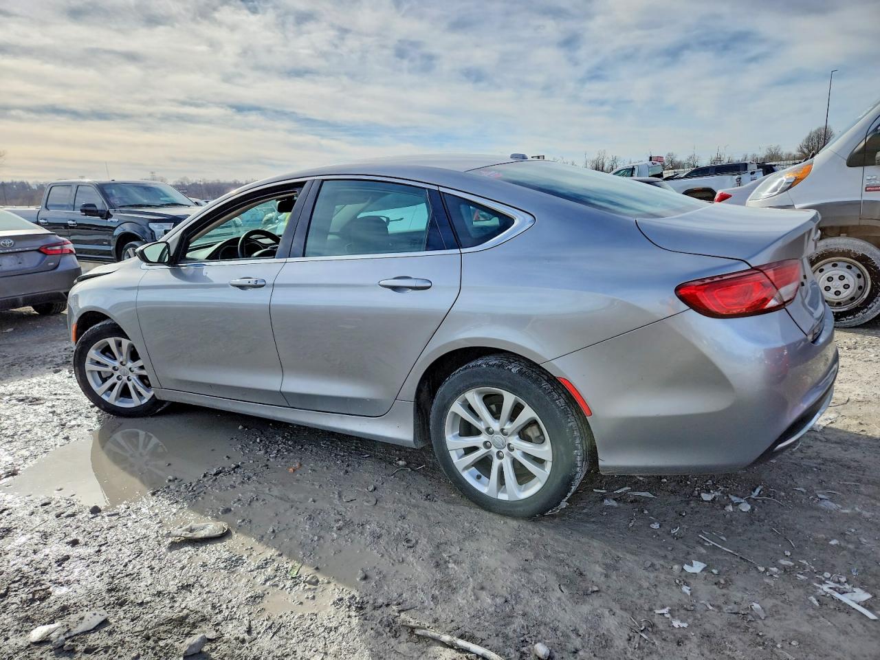 Chrysler 200
