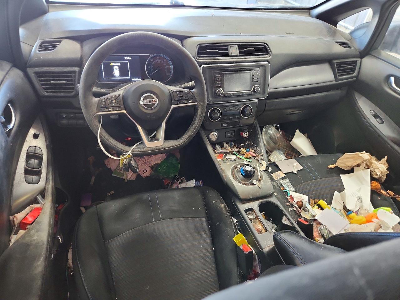 Nissan LEAF S
