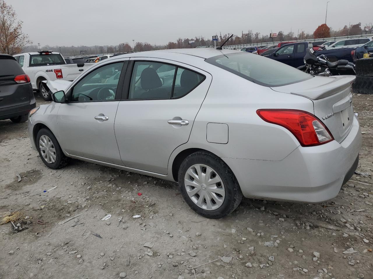 Nissan Versa S