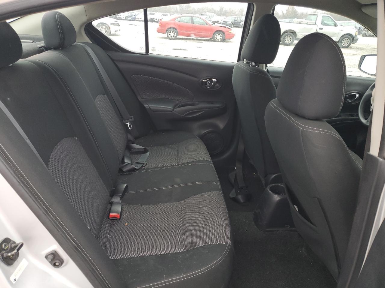 Nissan Versa S