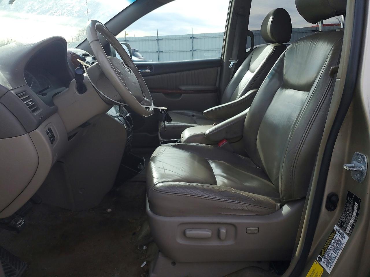 Toyota Sienna Xle 7 Passenger