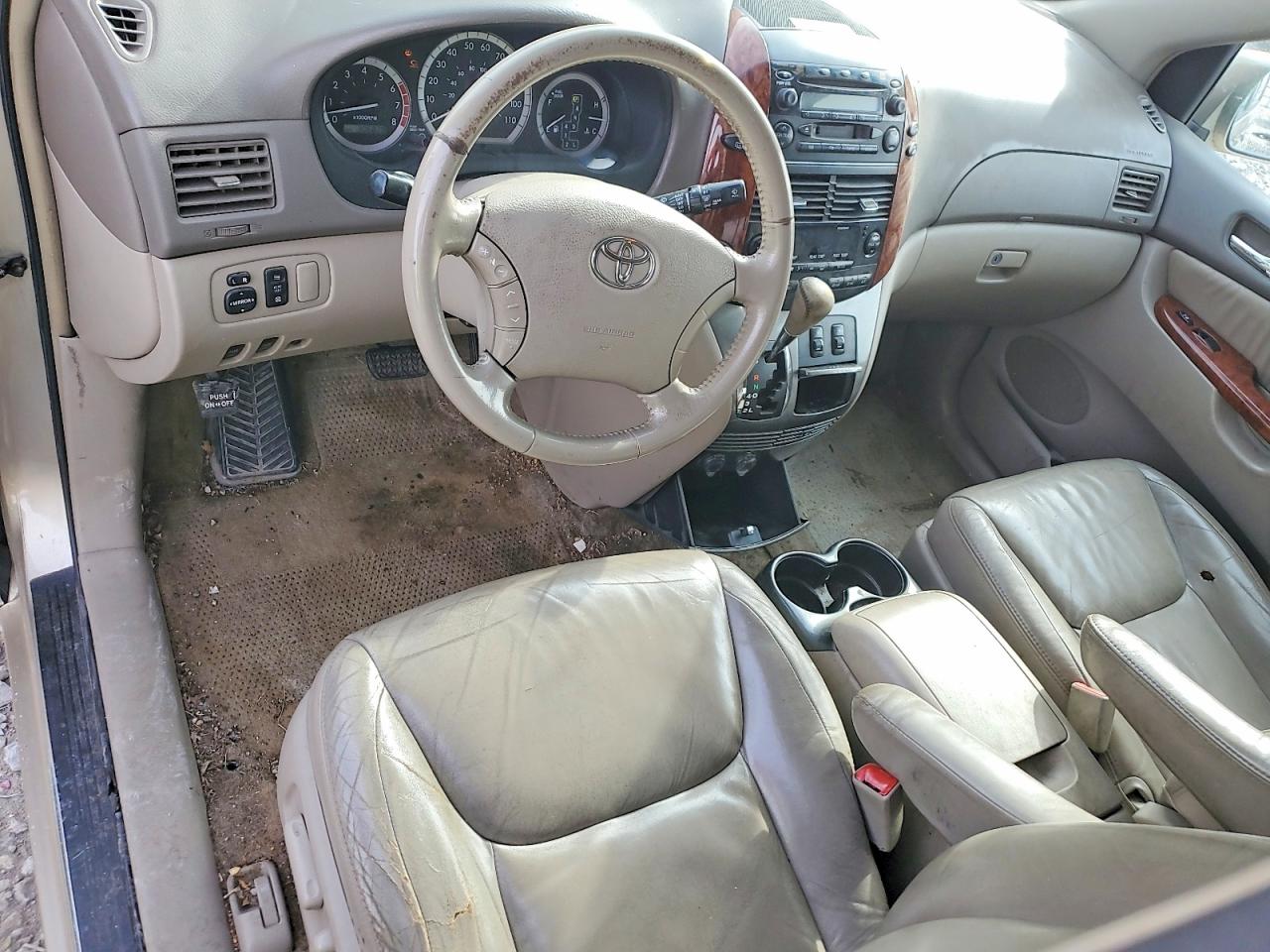 Toyota Sienna Xle 7 Passenger