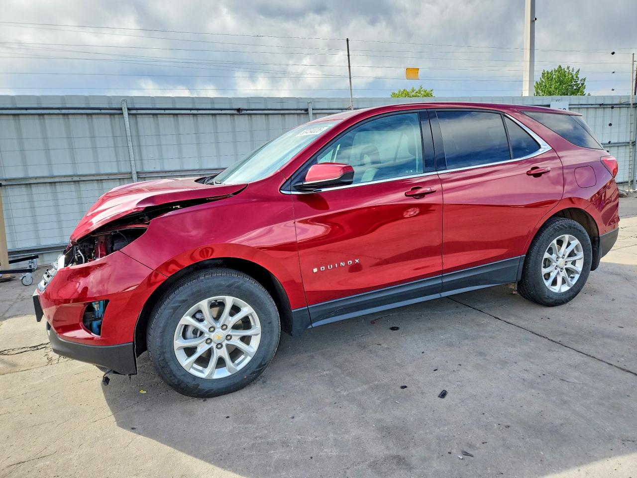 Salvage Chevrolet Equinox Image
