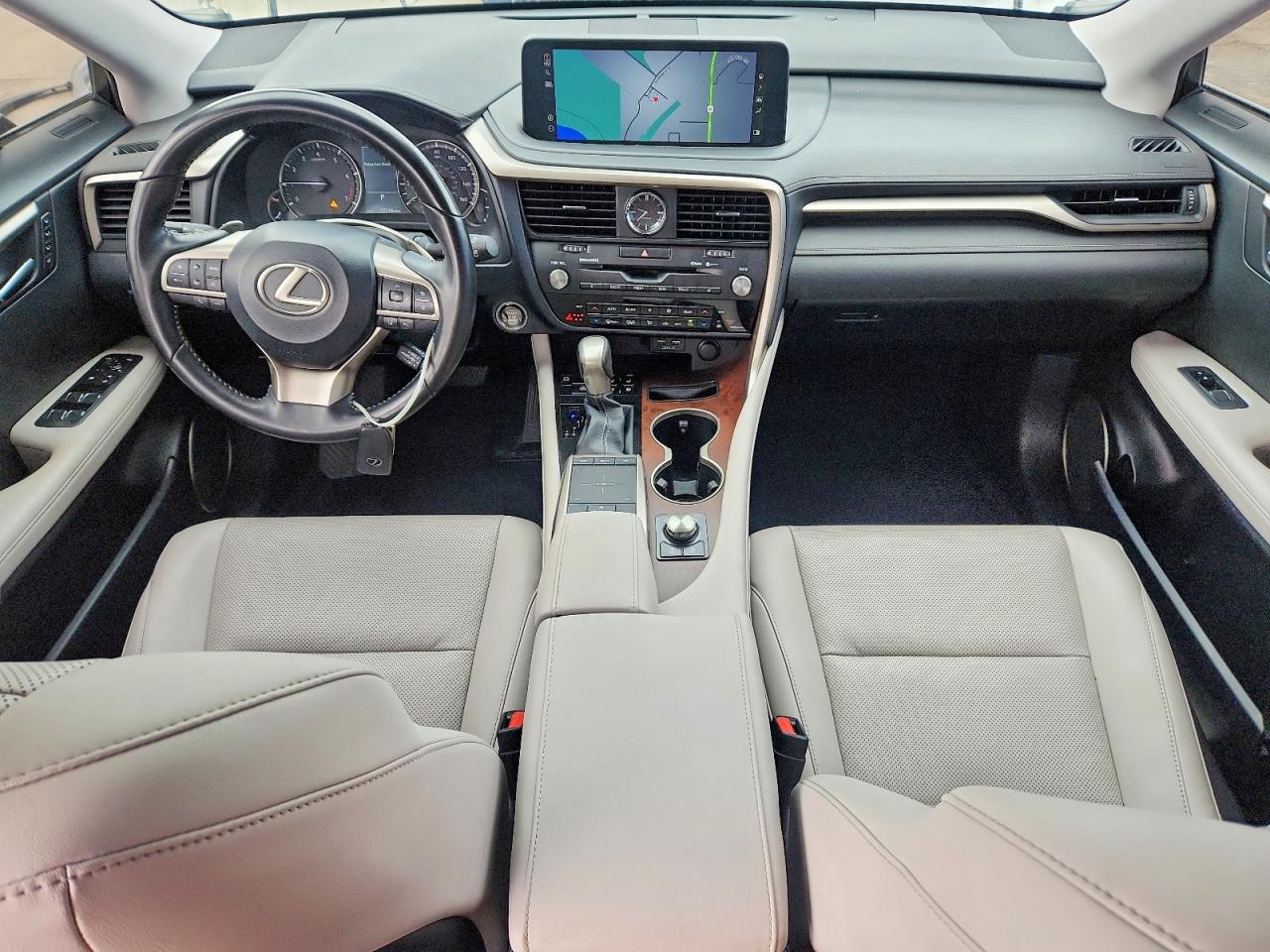 Lexus RX Base