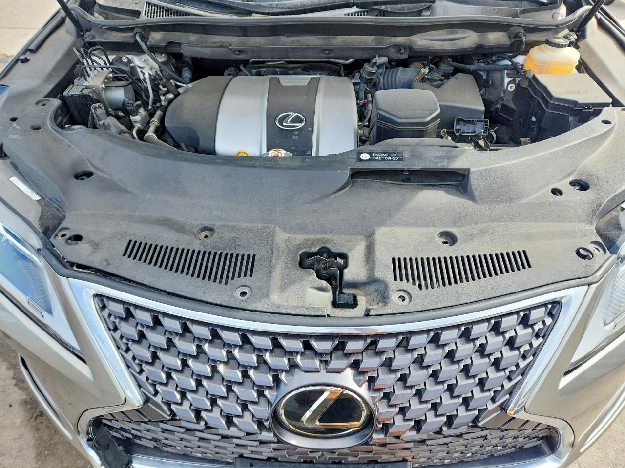 Lexus RX Base