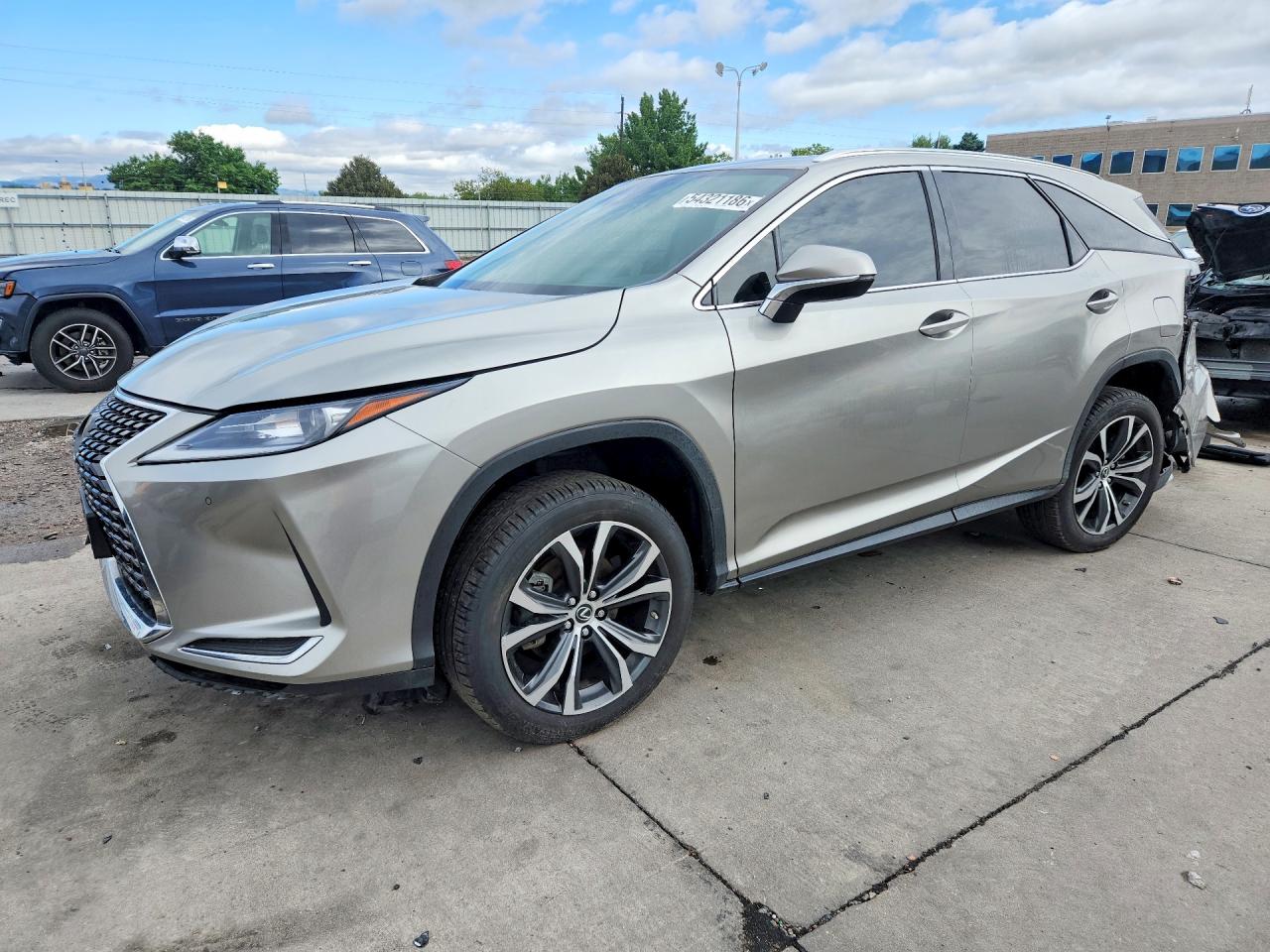 Salvage Lexus RX Image
