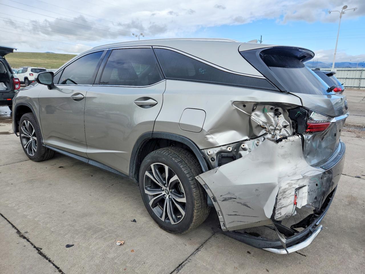 Lexus RX Base