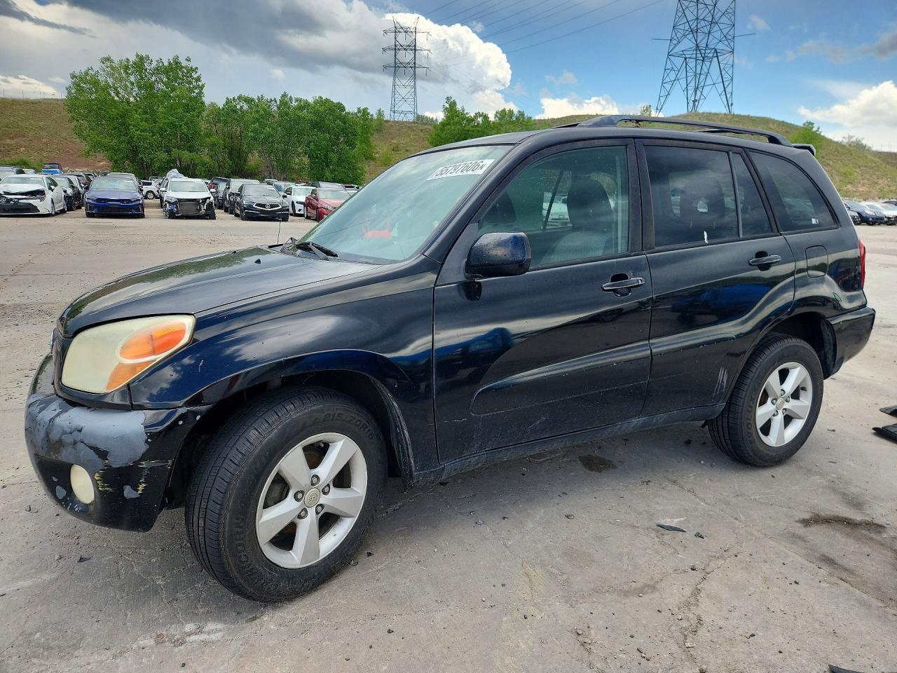 Salvage Toyota RAV4 Image