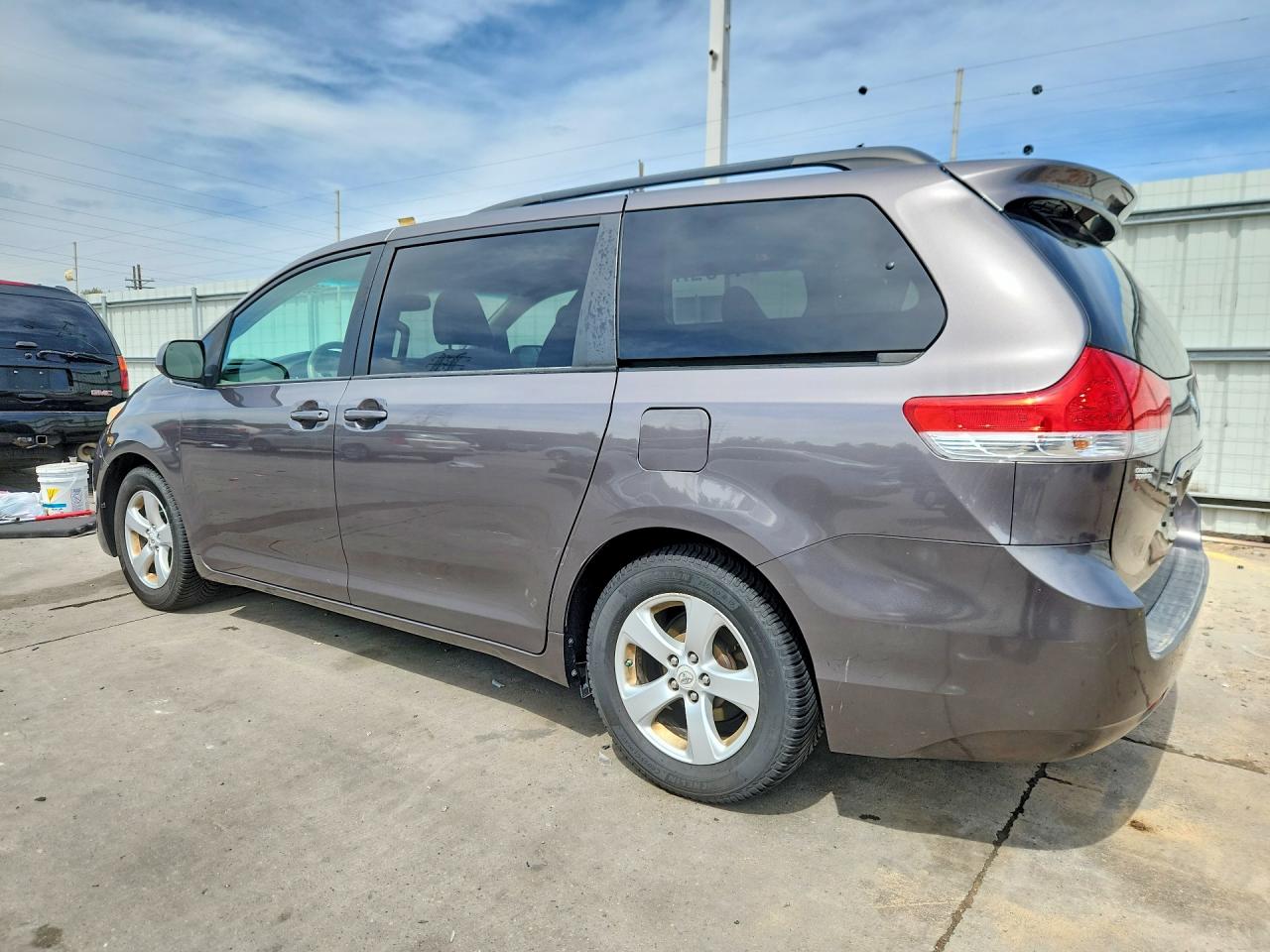 Toyota Sienna Le