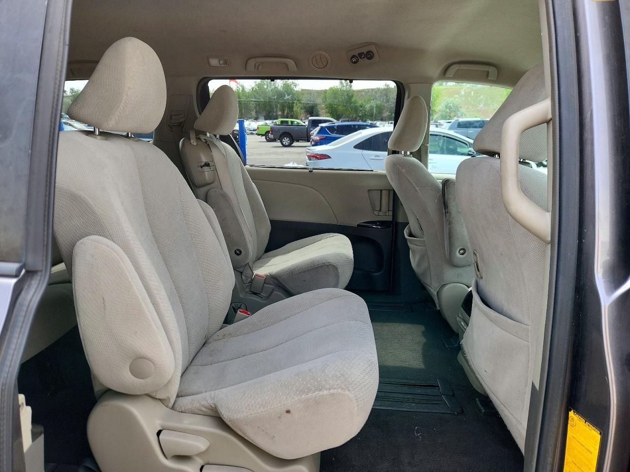 Toyota Sienna Le