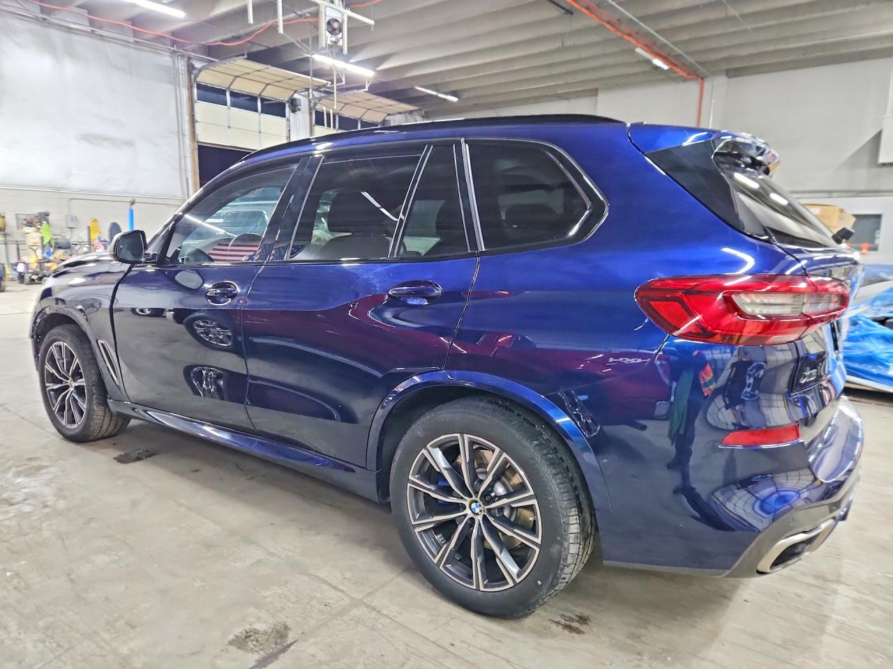 BMW X Series M50i