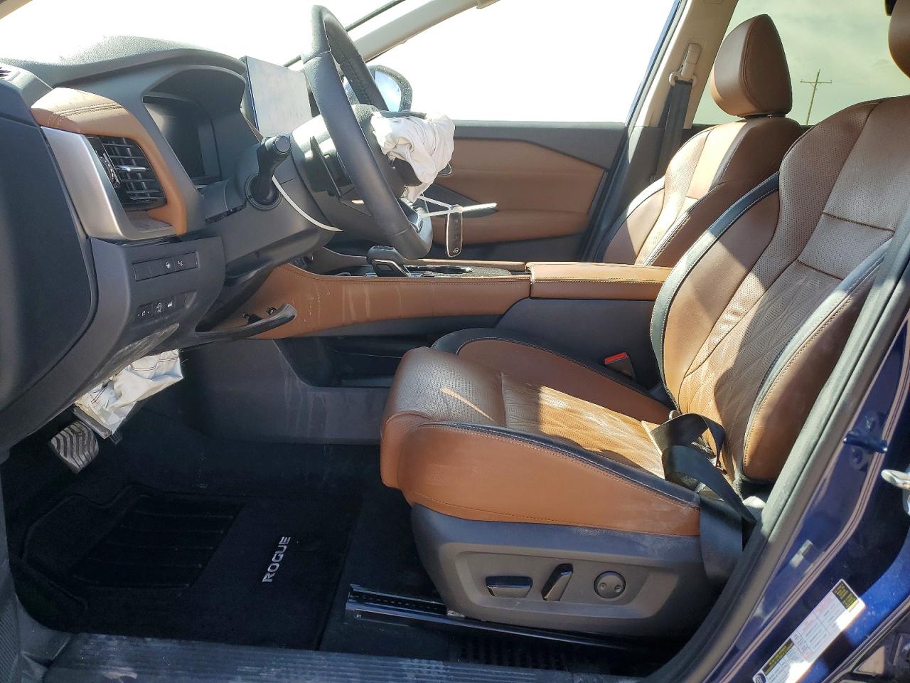 Nissan Rogue Platinum