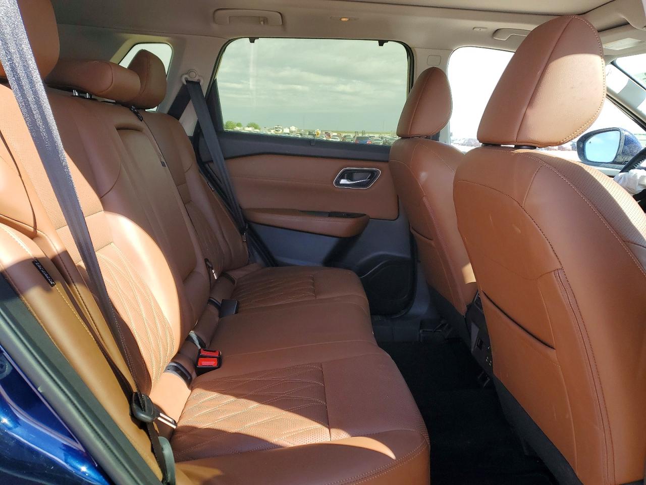 Nissan Rogue Platinum