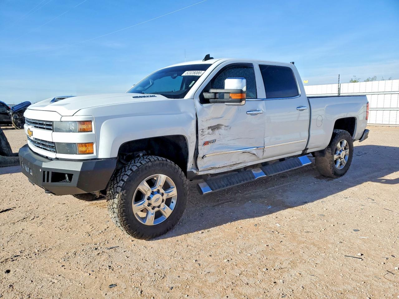 Salvage Chevrolet Silverado Image