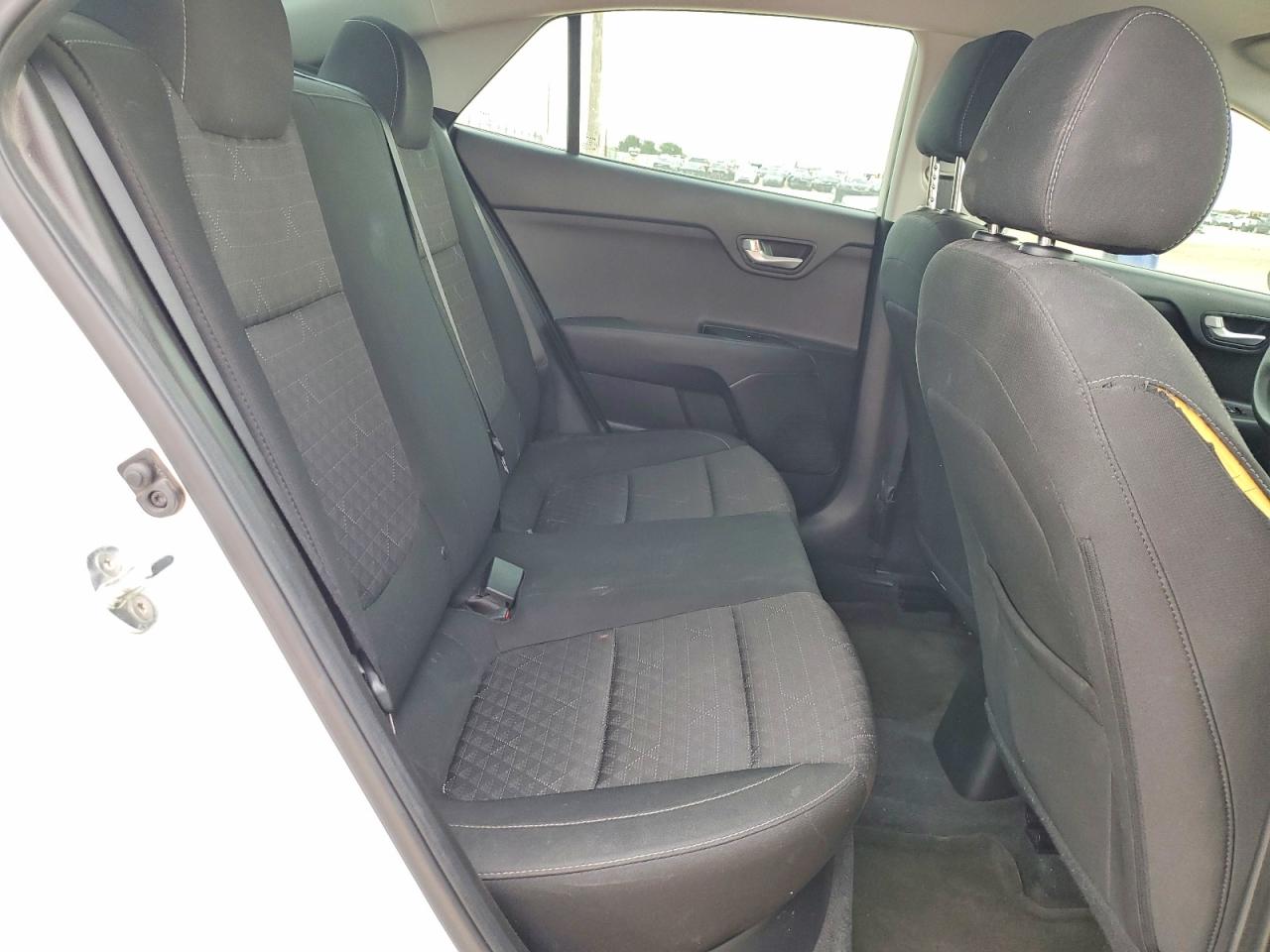 Kia Rio Lx