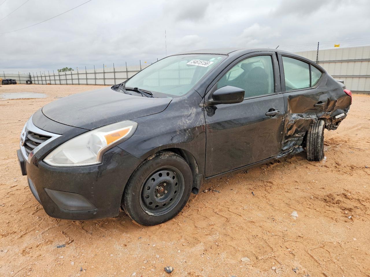 Salvage Nissan Versa Image