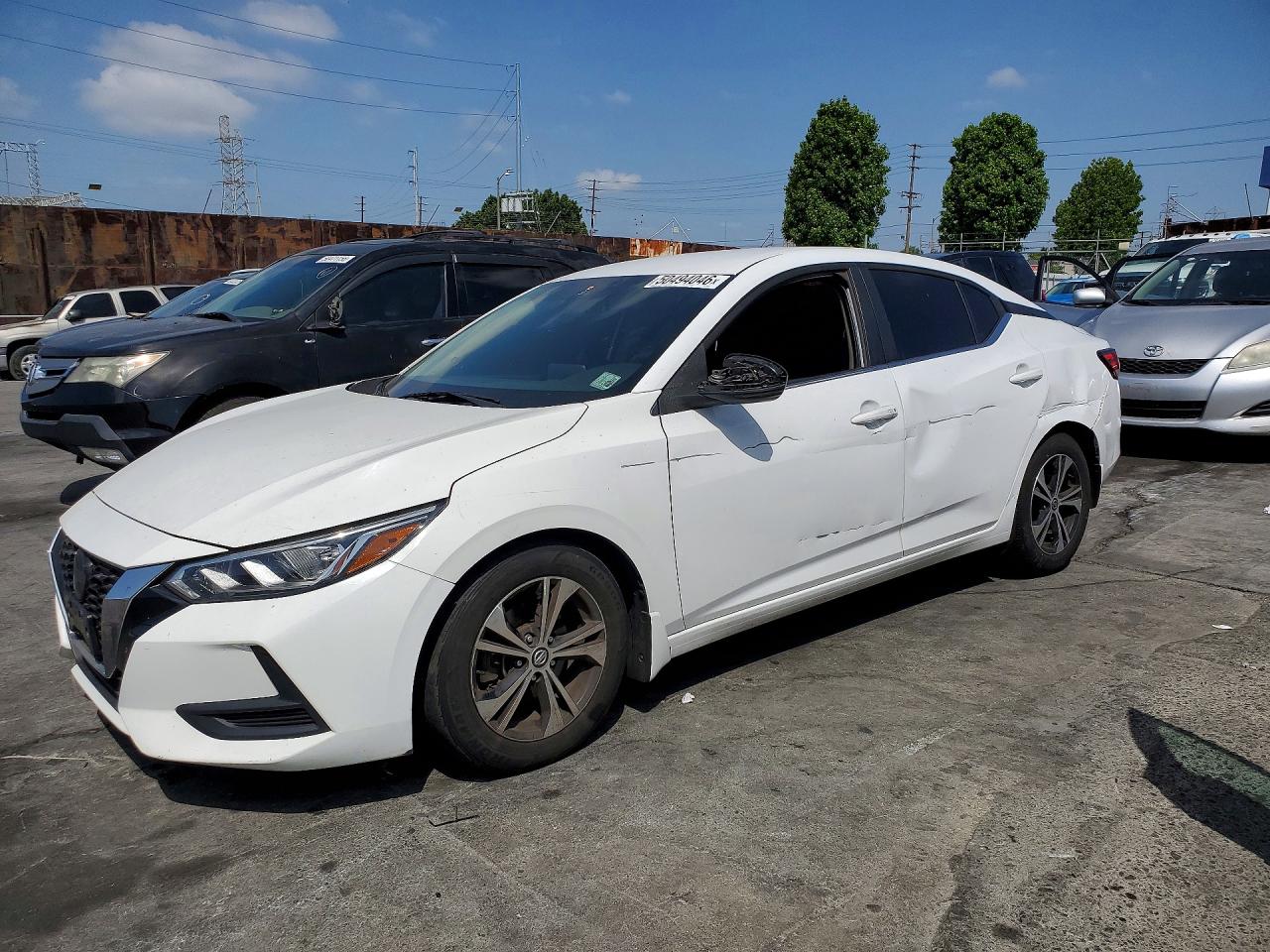 Salvage Nissan Sentra Image