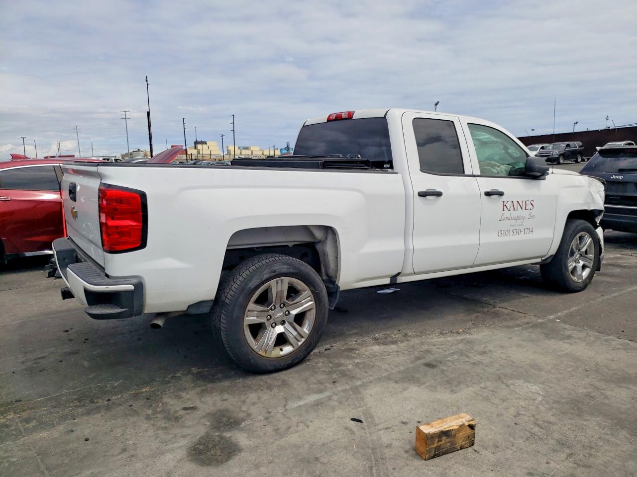 Chevrolet Silverado C1500 Custom