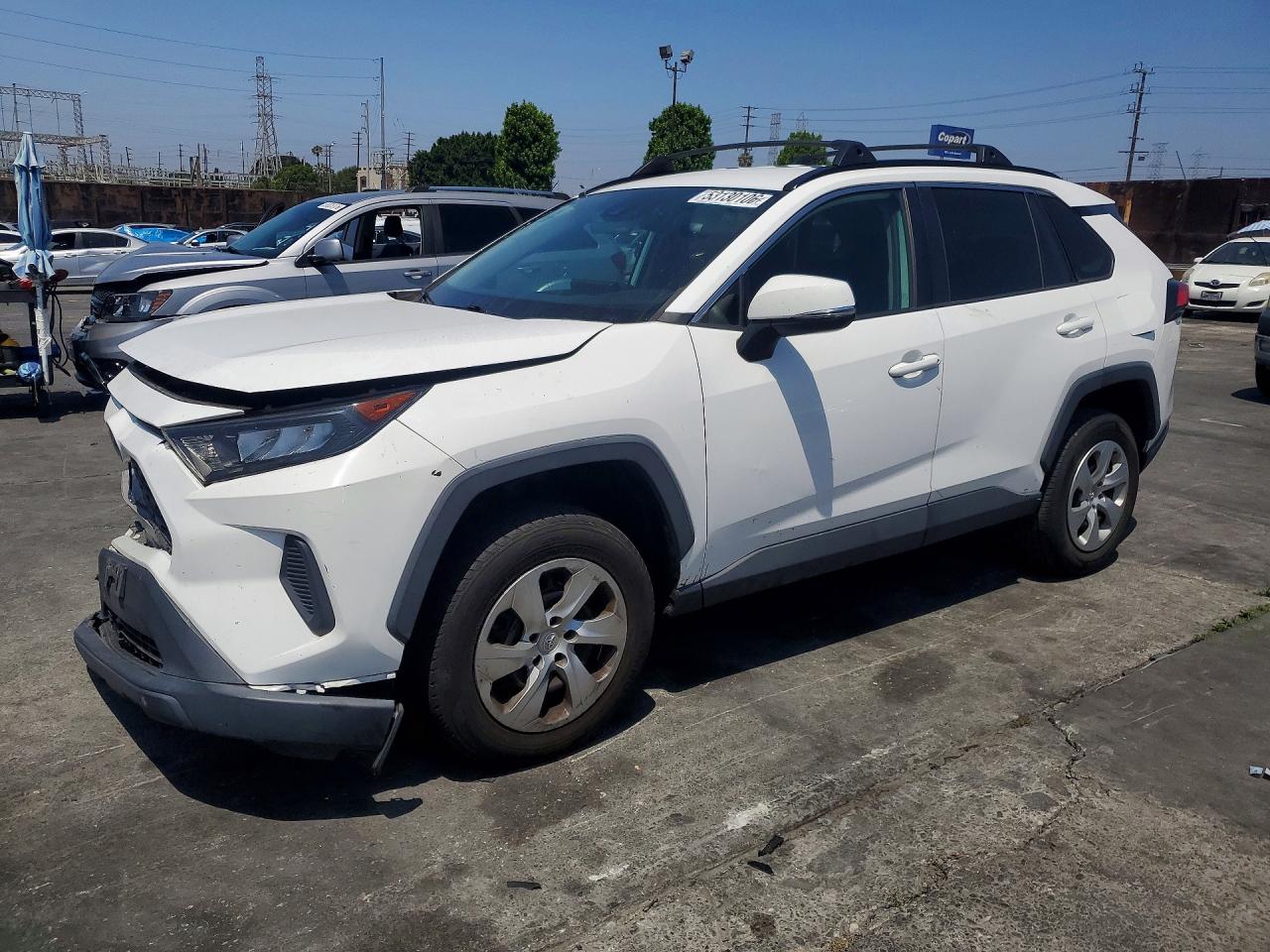 Salvage Toyota RAV4 Image