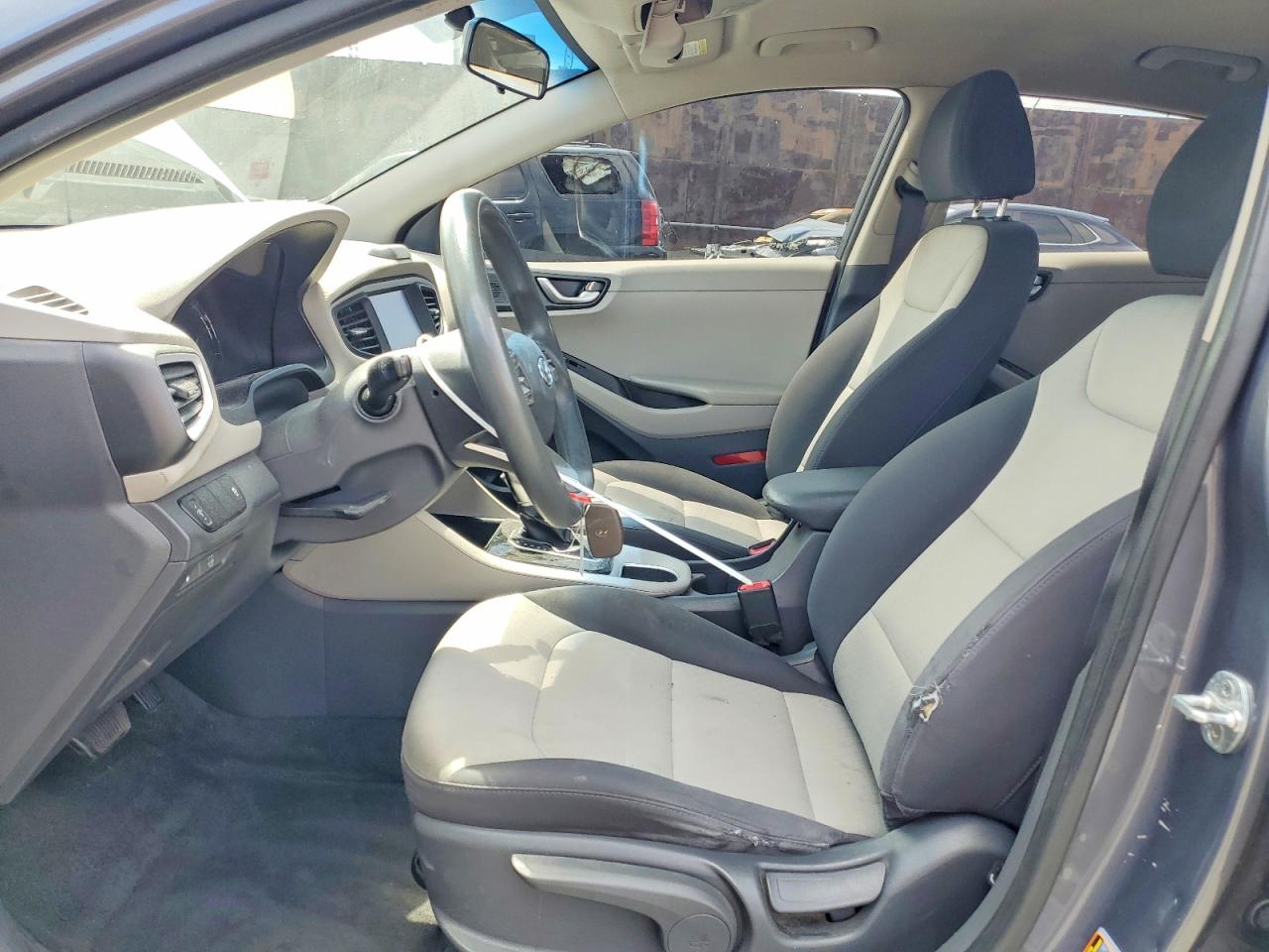 Hyundai Ioniq Blue