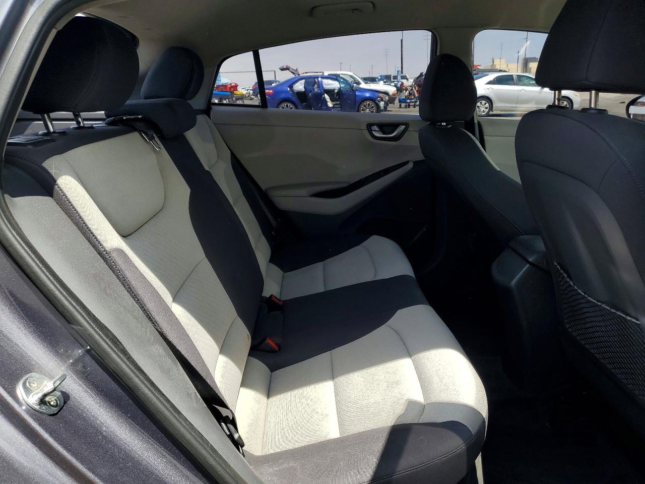 Hyundai Ioniq Blue