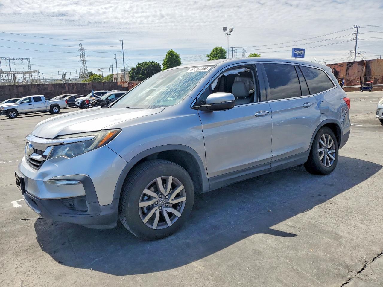 Salvage Honda Pilot Image