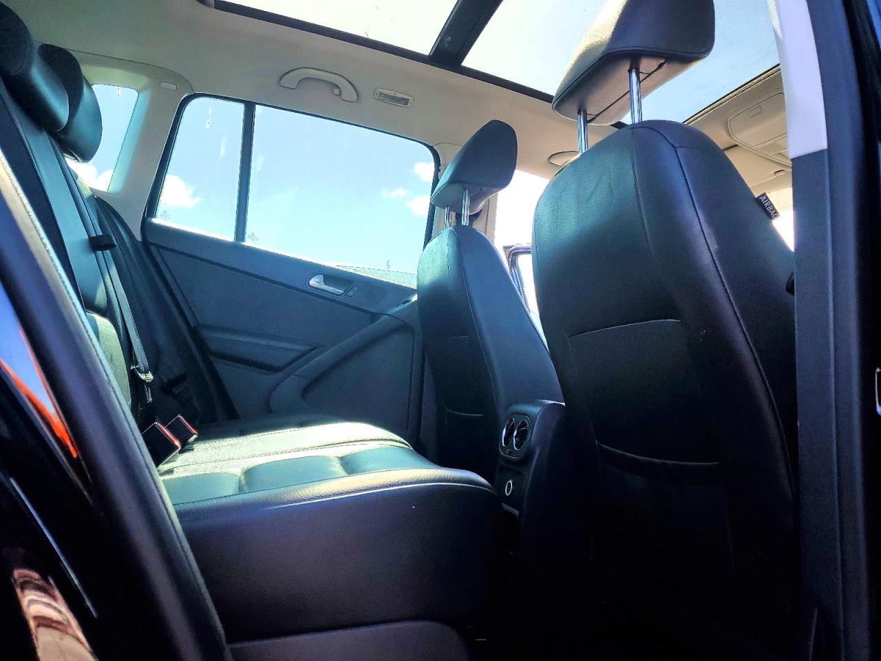 Volkswagen Tiguan S