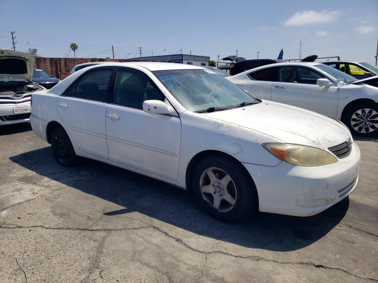 Toyota Camry Le V6