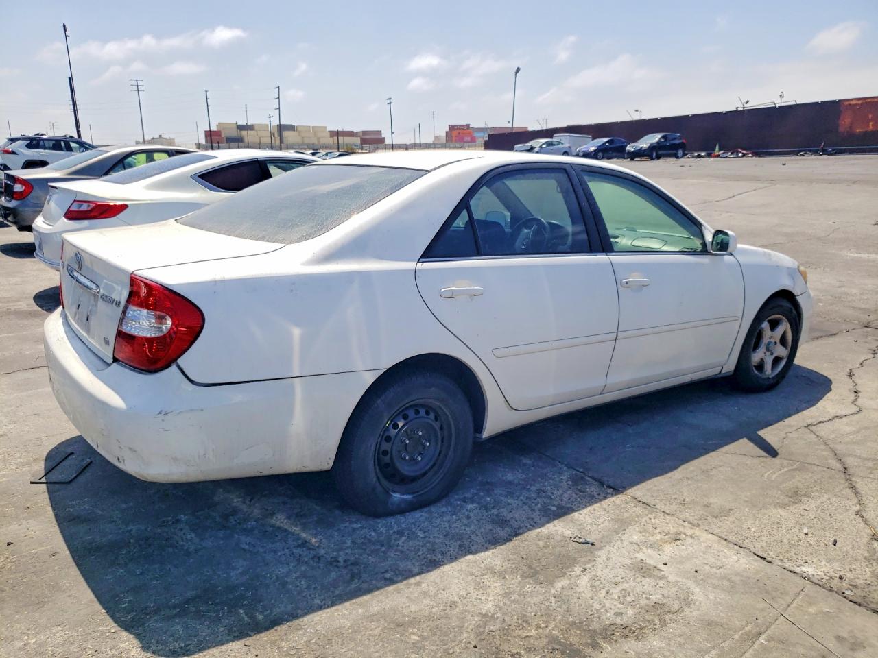 Toyota Camry Le V6