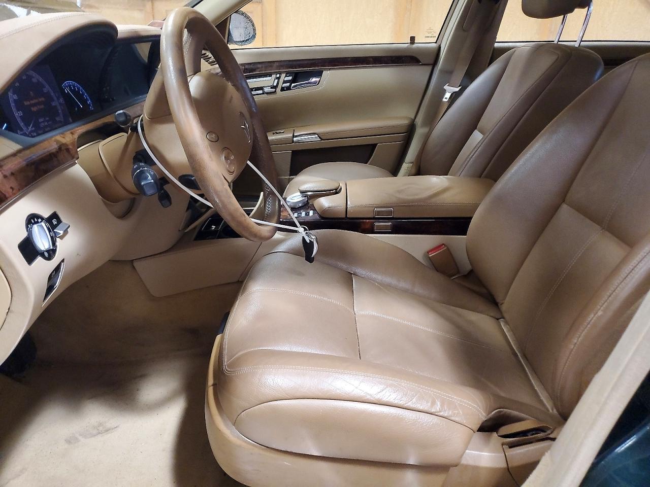 Mercedes-Benz S-Class 550 4matic