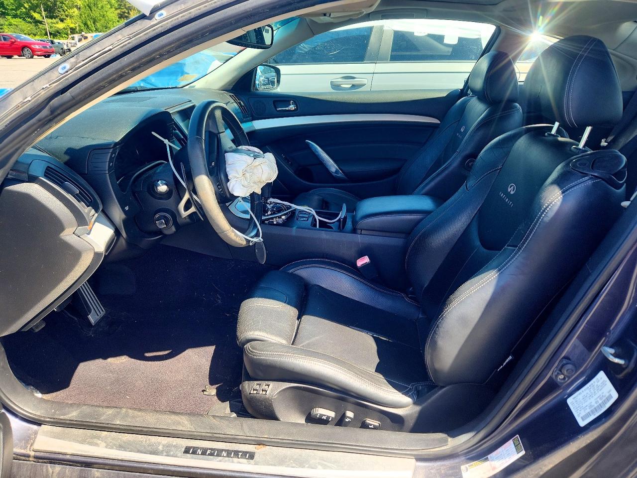 INFINITI G37 Base