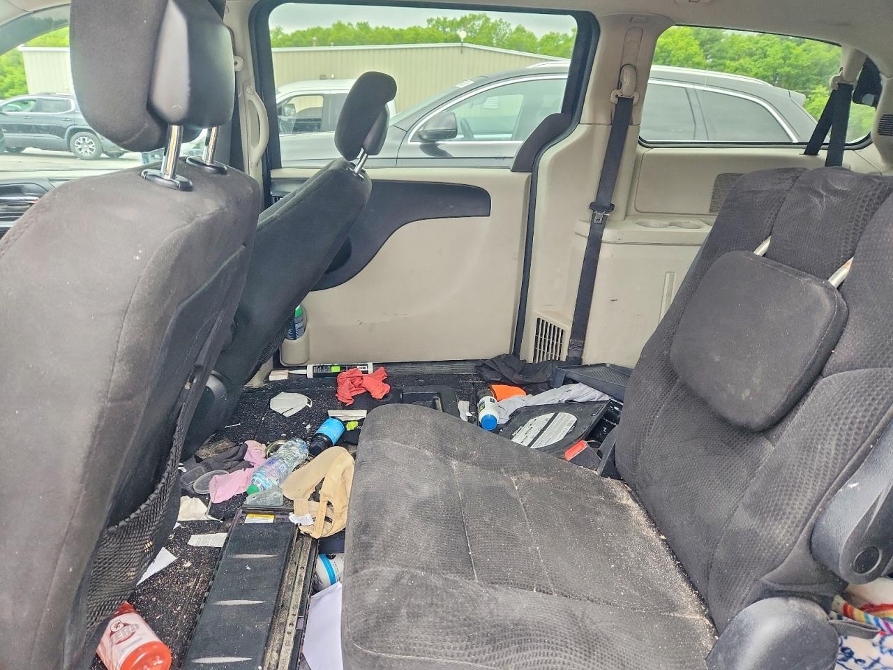 Dodge Caravan Sxt