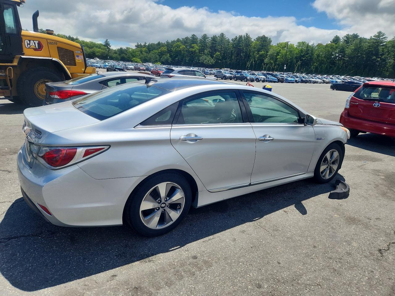 Hyundai SONATA Hybrid