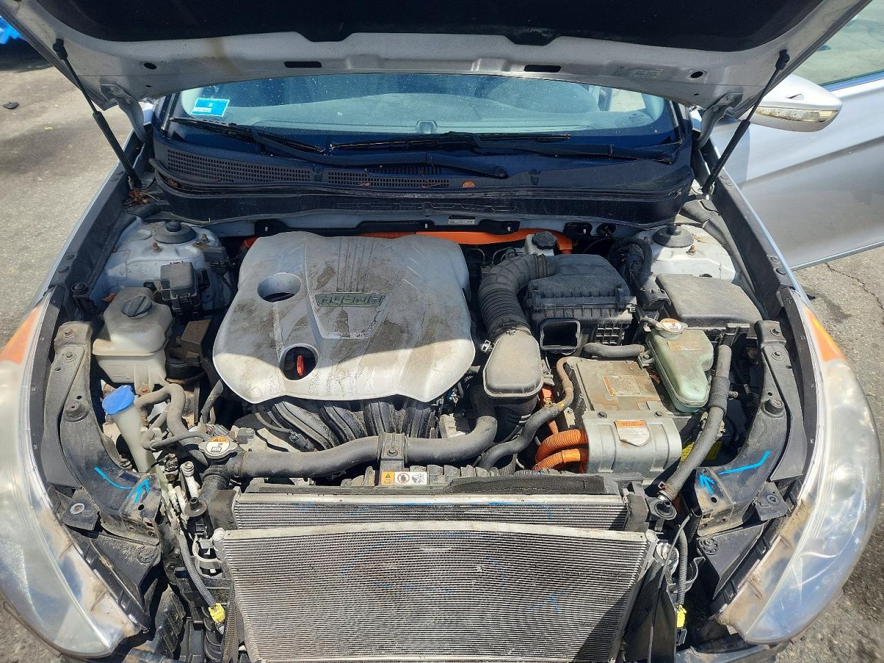 Hyundai SONATA Hybrid
