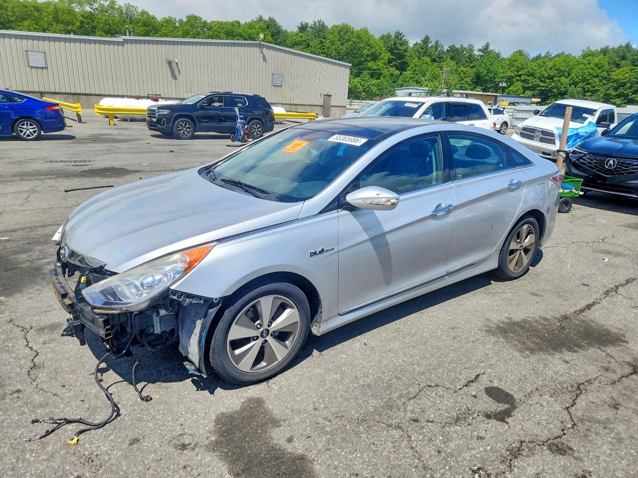 Salvage Hyundai SONATA Image