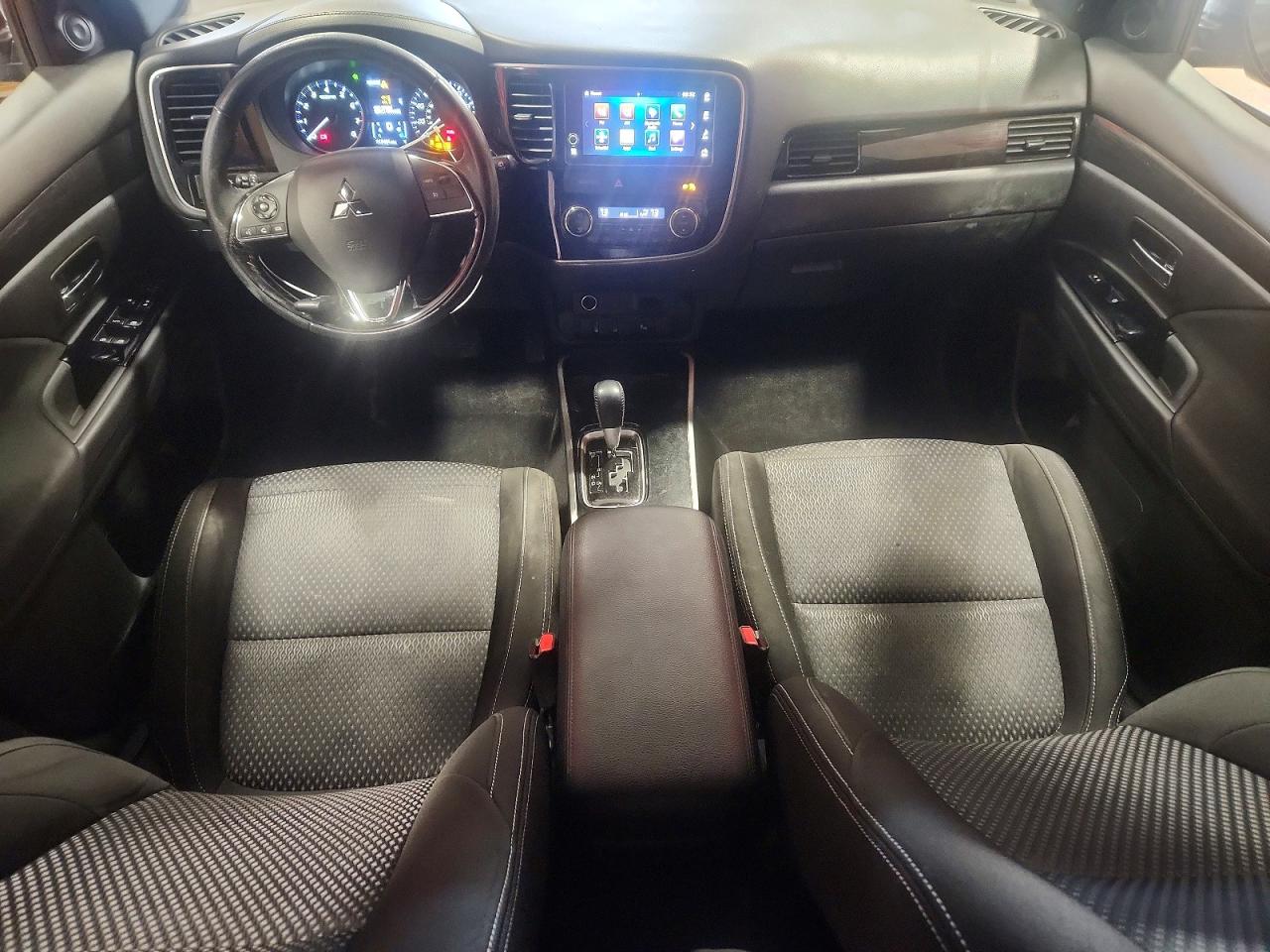 Mitsubishi Outlander Se