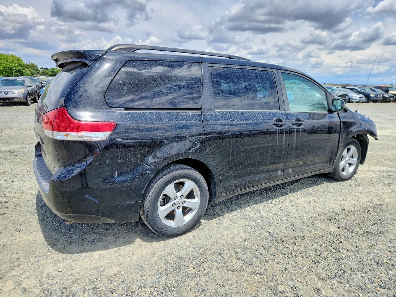 Toyota Sienna Le