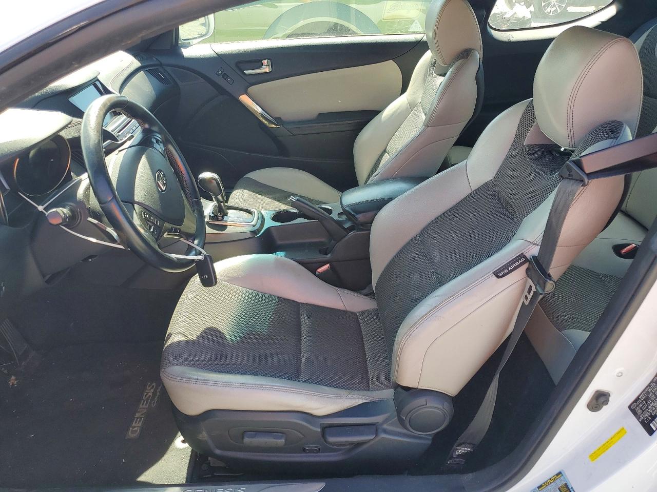 Hyundai Genesis 2.0t
