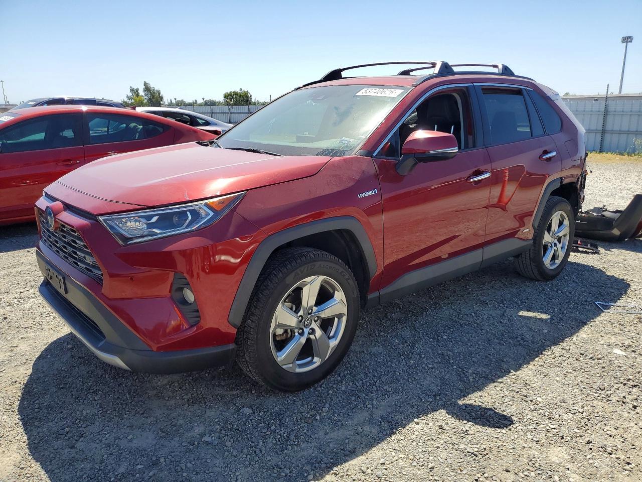Salvage Toyota RAV4 Image