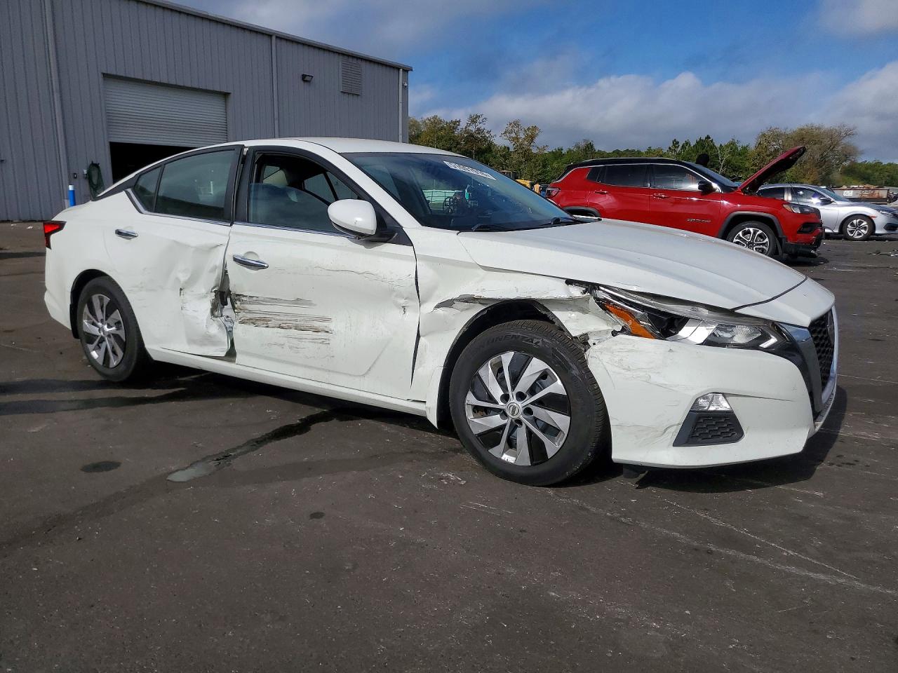 Nissan Altima S