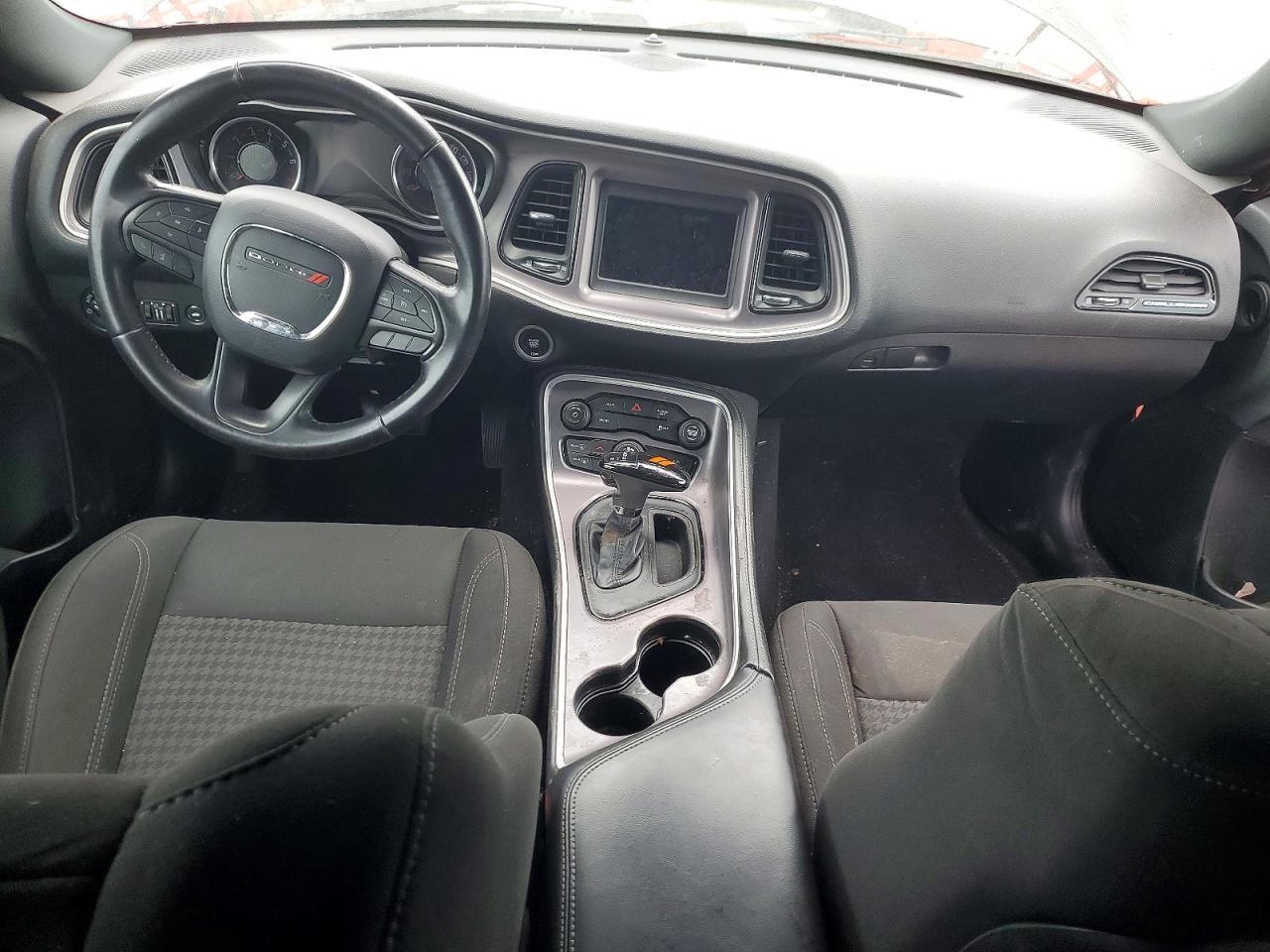 Dodge Challenger Sxt