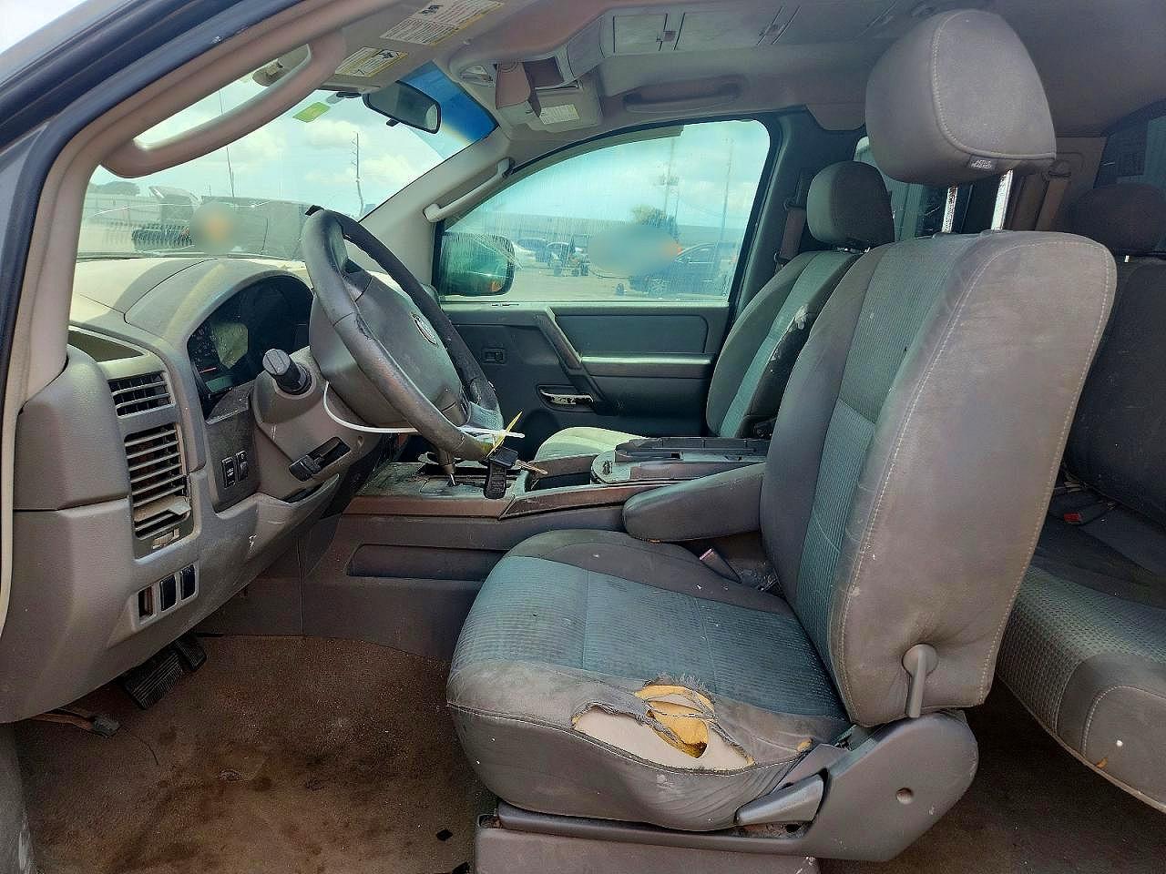 Nissan Titan Xe