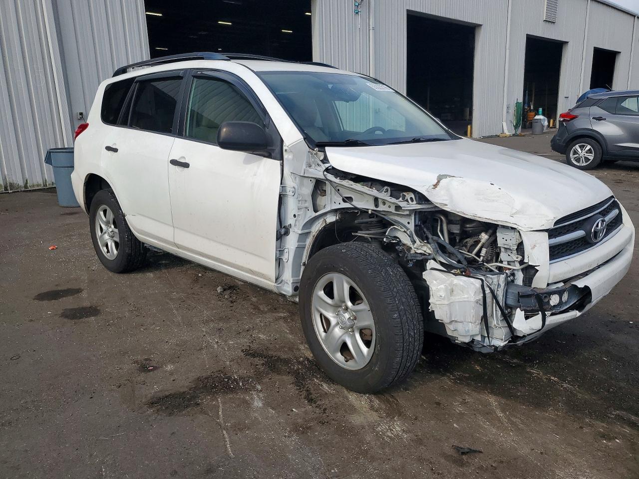 Toyota RAV4 Base