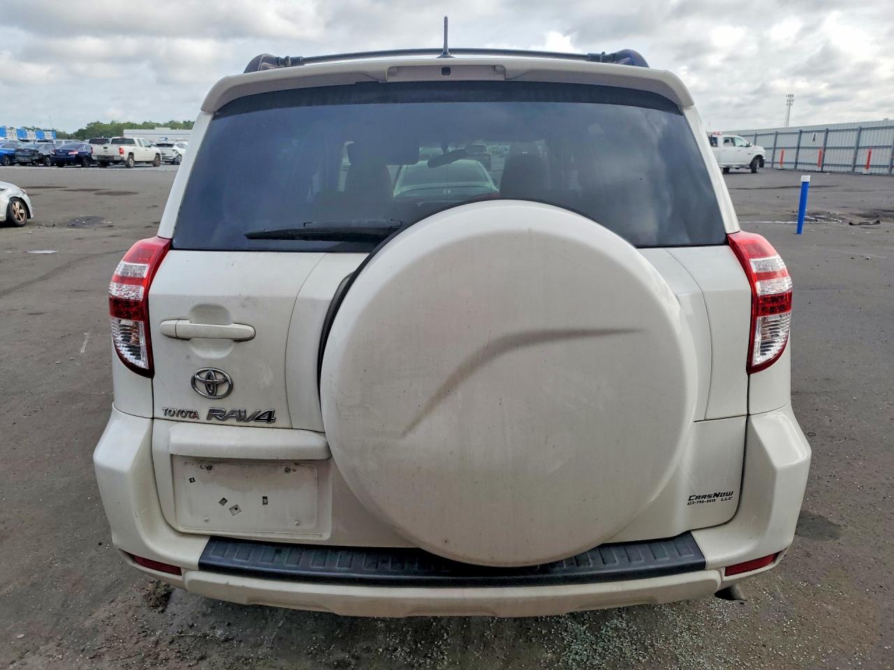 Toyota RAV4 Base