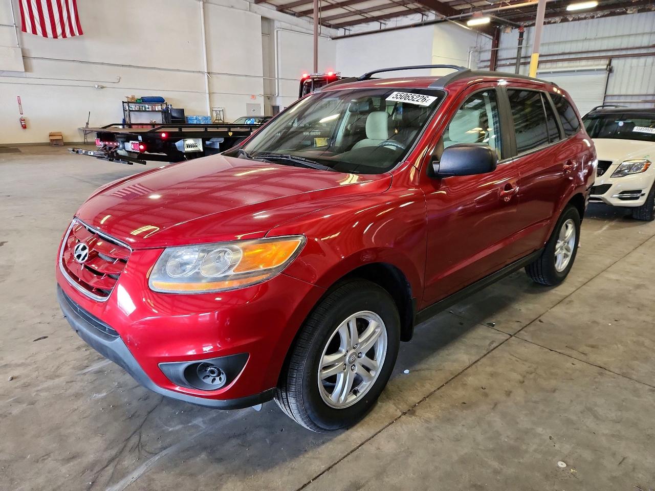 Salvage Hyundai SANTA FE Image