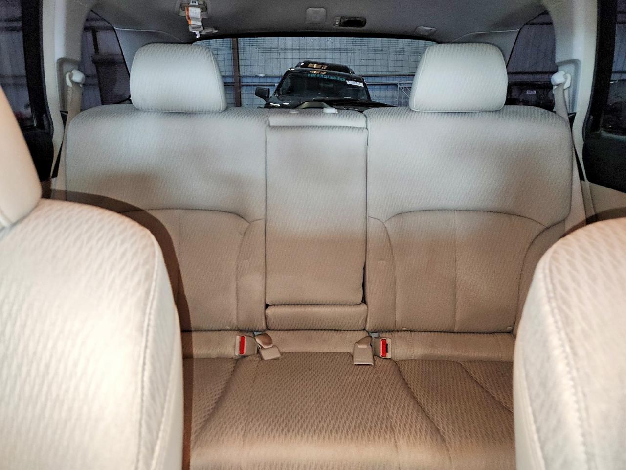 Subaru Outback 2.5i