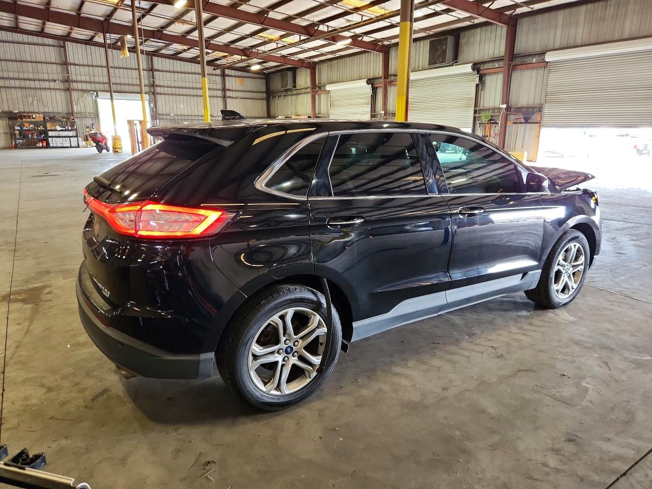 Ford Edge Titanium