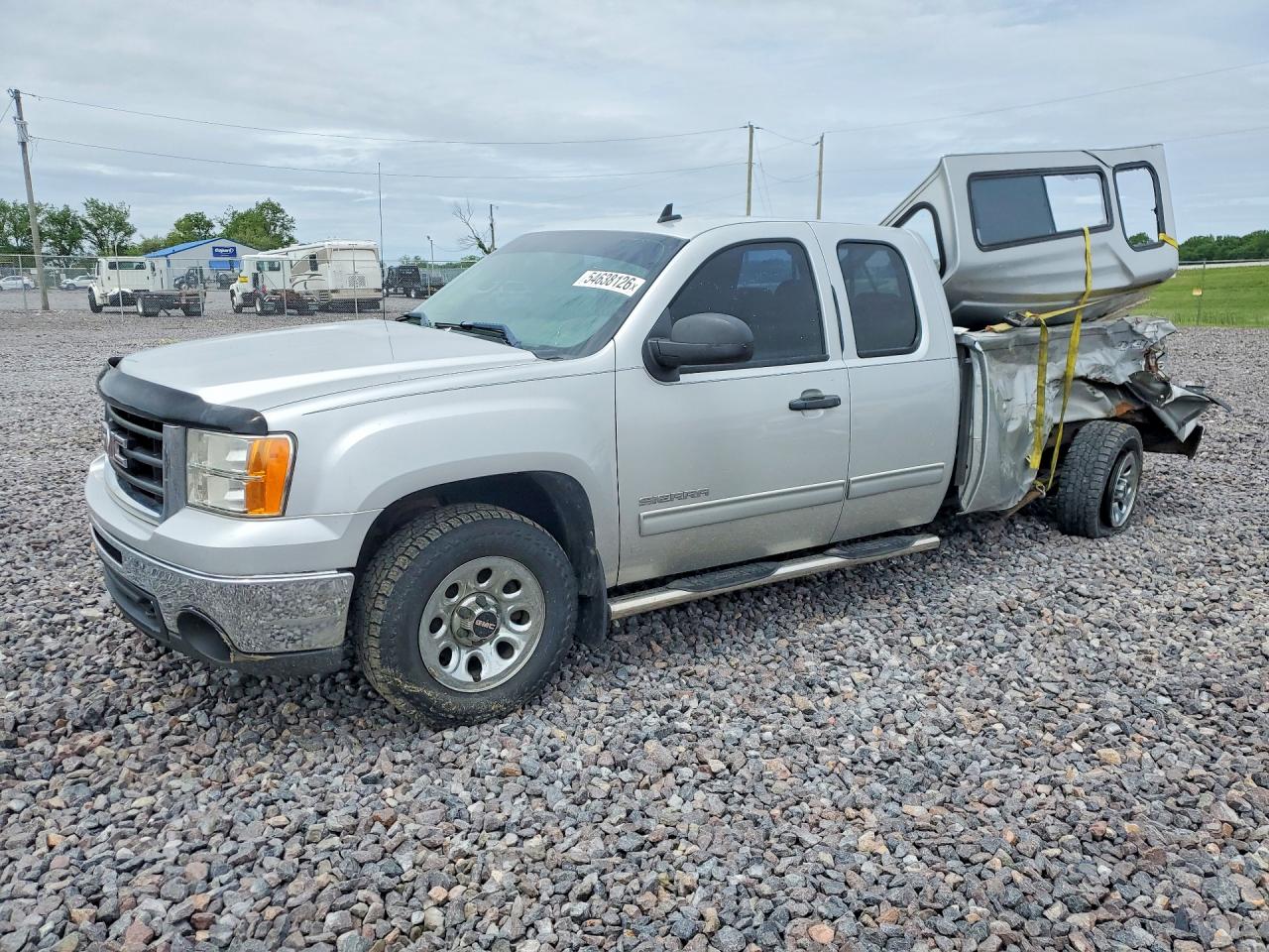 Salvage GMC Sierra Image