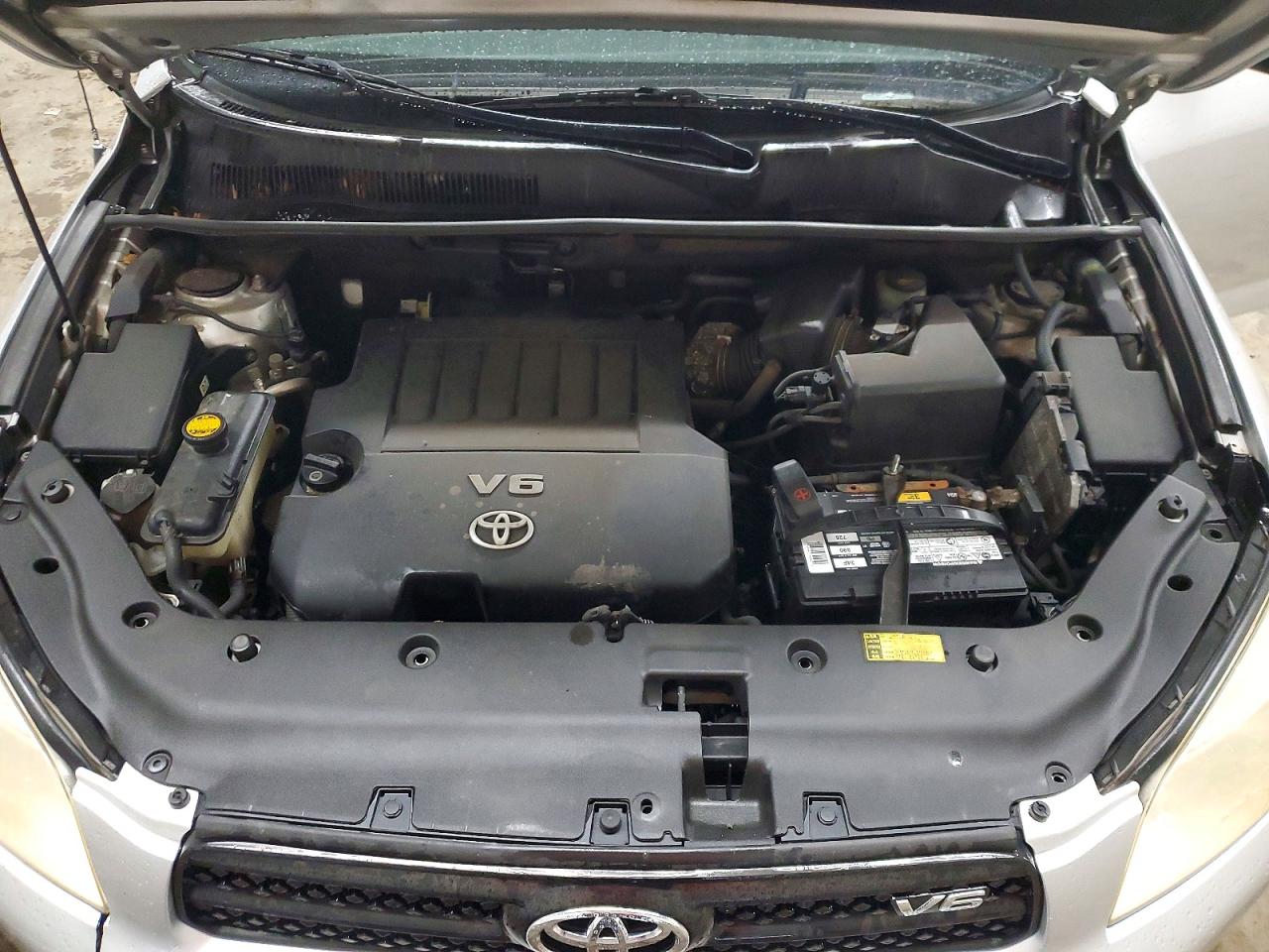 Toyota RAV4 Base